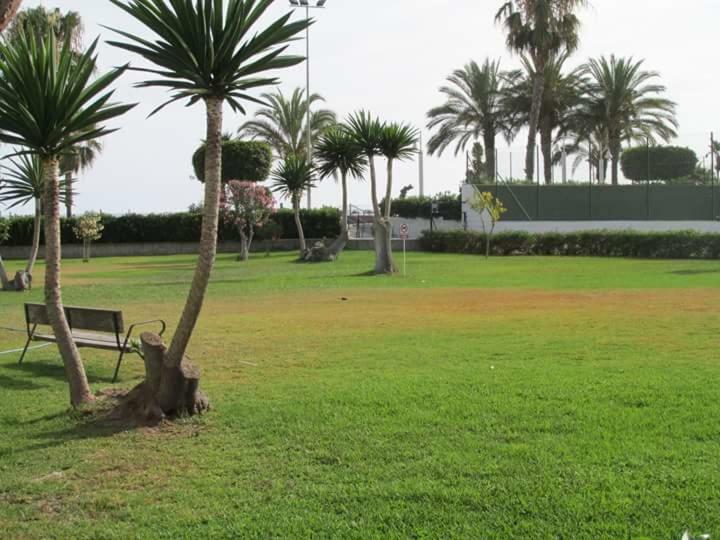 Apartmán Primera Linea De Playa. Magnifica Urbanizacion La Cala Del Moral Exteriér fotografie